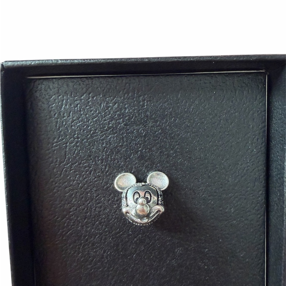 S925 Mickey Mouse Charm - Picture 2 of 2